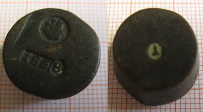1lot 17,35g, punc: RU orel v kroužku, 186-8, na spodní straně 1, bronz, průměr 18,7mm, průměr základny 15,3mm, výška 9,8mm.